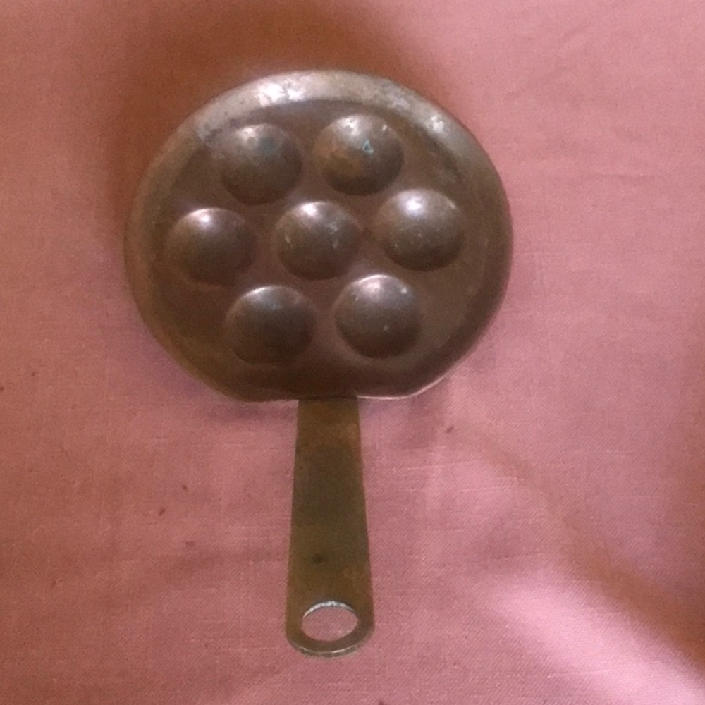 Vintage Escargot Copper pan with Brass Handle